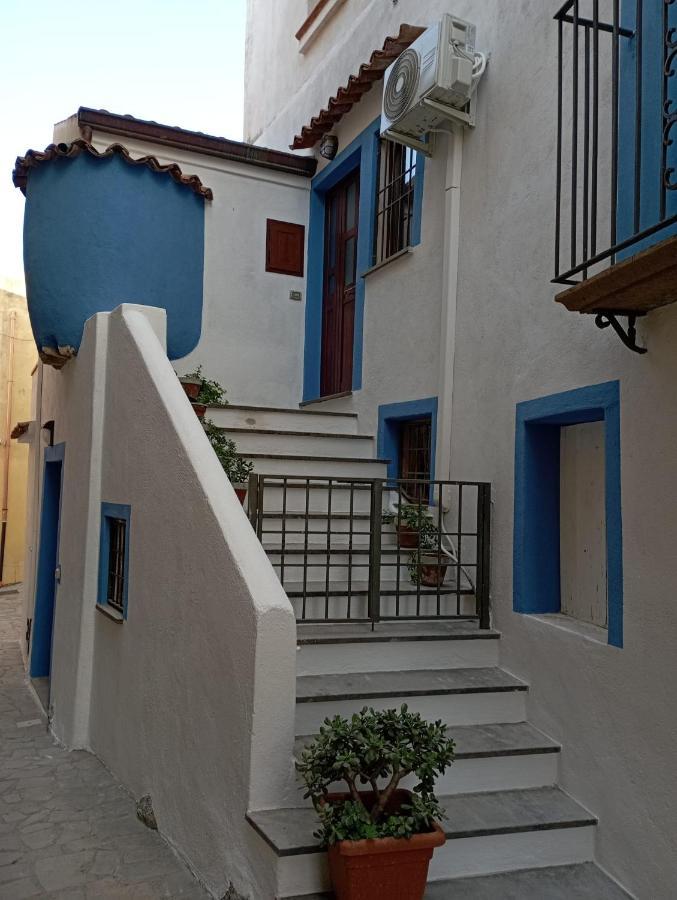 Отель A Casa Dell'Amica Mia Сан-Никола-Арчелла Экстерьер фото